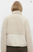 Load image into Gallery viewer, Reversible Puffer Jacket
