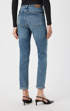 Load image into Gallery viewer, Kathleen Slim Boyfriend Jeans

